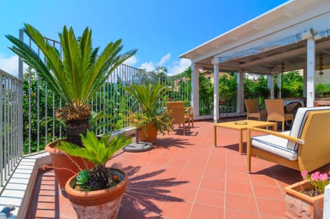 Albergo Villa Giusto . . . la dimora ideale lontana dallo stress-NEW Hotel in Barano d'Ischia
