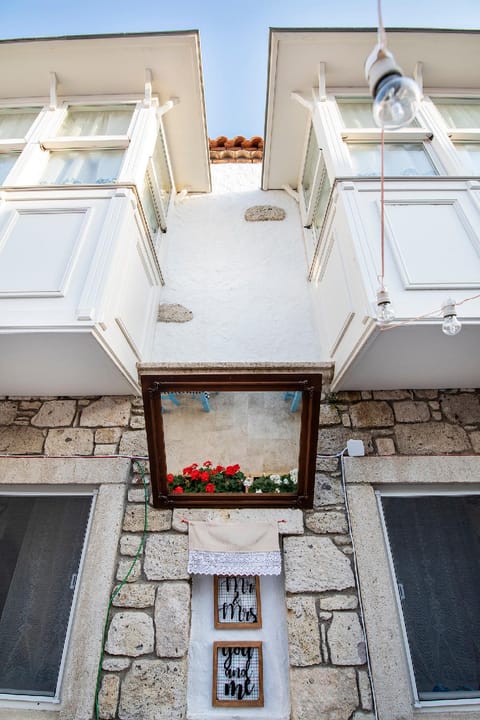 Monat Otel Apartment hotel in Alaçatı