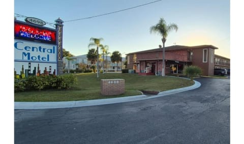 Central Motel Kissimmee Near Disney World Hotel in Kissimmee