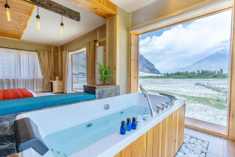 Bathtub