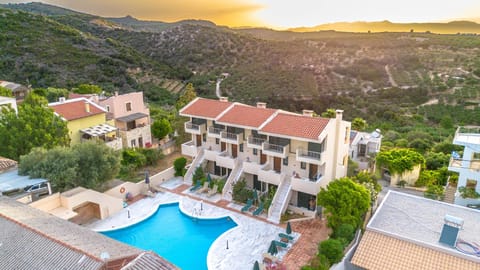 Orestis hotel  Hotel in Crete