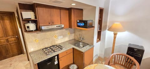 Thomas Residence 1 at Jayakarta Apartment hotel in Kuta