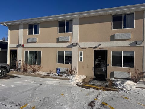 Bilmar Inn & Suites Dell Rapids Near Sioux Falls Hotel in South Dakota