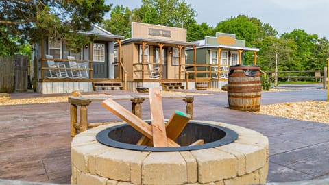 The Outpost Hotel in Grand Rivers