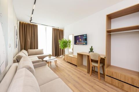 Sea & Sand Hotel Hotel in Vlorë