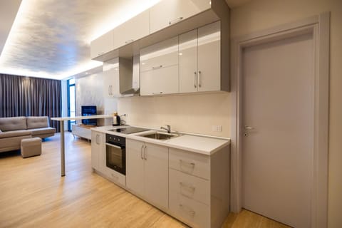 Sea & Sand Hotel Hotel in Vlorë