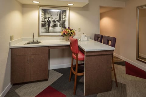 Hampton Inn San Francisco-Airport Hotel in South San Francisco