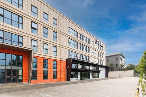 Ji Hotel Sanhe Yanjiao Xinlehui Plaza Hotel in Tianjin