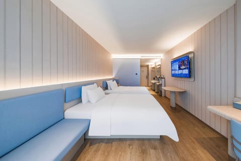 Hanting Hotel Langfang Convention Center Hualian Xiangbai Hotel in Tianjin