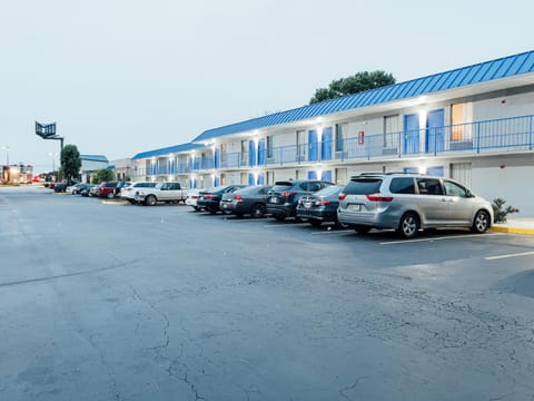 Rodeway Inn Hotel in Carrollton