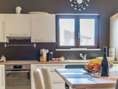 Villa Lorraine Comfortable holiday residence Resort in Pula