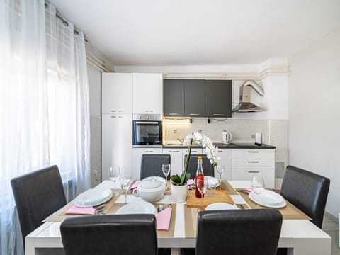 Holiday Home Villa Vesna Lux - Five Bedroom Villa with Swimming Pool Resort in Šibenik-Knin County, Croatia