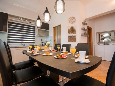 Villa Mia 2 - Six Bedroom Villa with Private Pool Resort in Split-Dalmatia County