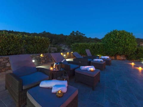 Three Bedroom Villa With Private Pool Resort in Split-Dalmatia County