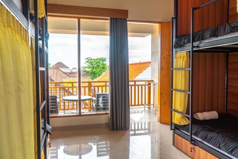 Hi Cube Hostel Hostel in North Kuta