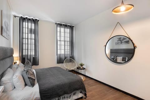 Electric Jackal Capsule hotel in Cape Town