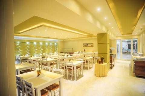 Hotel Tropical Hotel in Chaniotis