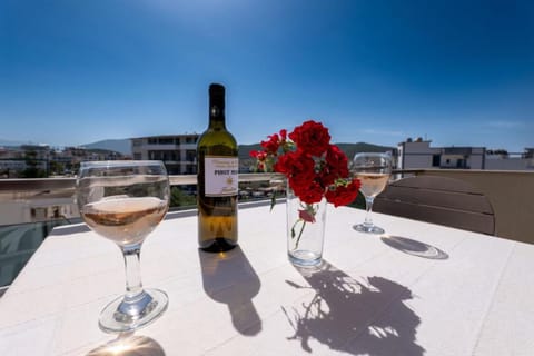 Golden Hotel Hotel in Ksamil