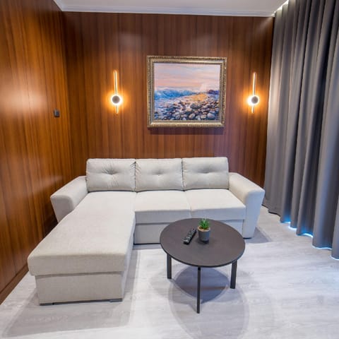 Area Hotel Hotel in Ksamil