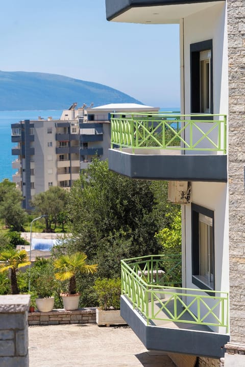 Olivet Hotel Hotel in Vlorë