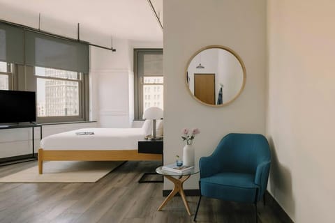 Hotel Houze Detroit Downtown Hotel in Windsor