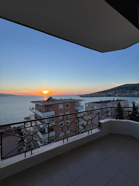 Blue Waves Hotel in Sarandë