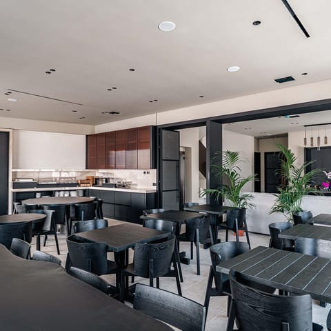 Sondor Hotel Hotel in Ksamil