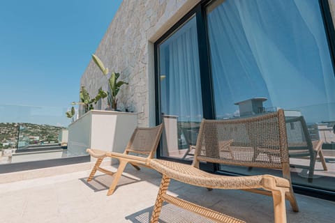 Sondor Hotel Hotel in Ksamil