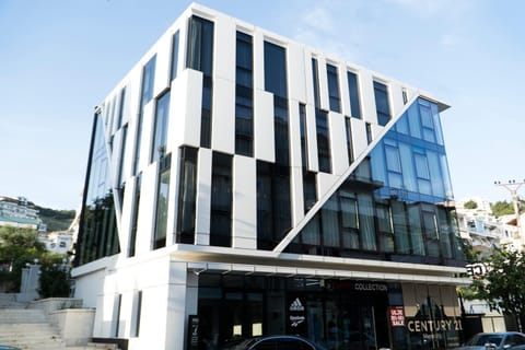 Center Hotel Hotel in Sarandë