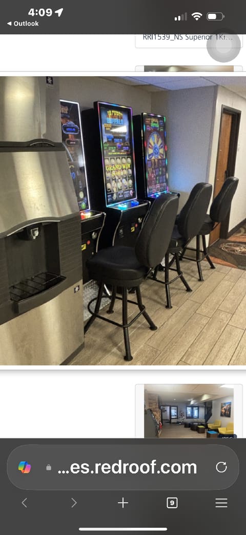 Redroof Inn &Suites  Hotel in Wisconsin