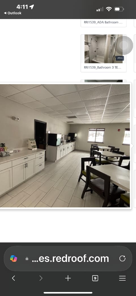 Redroof Inn &Suites  Hotel in Wisconsin