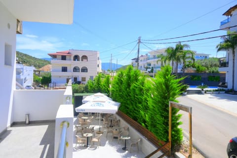 Lux Apartments Apartment hotel in Ksamil