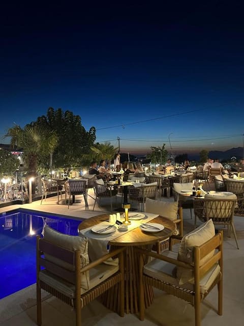 Avenue Hotel  Hotel in Ksamil