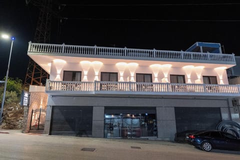 Hotel Flori Hotel in Sarandë