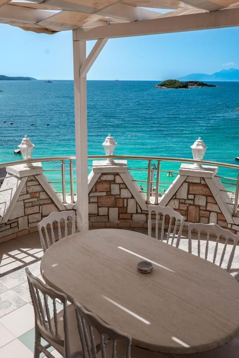 Hotel Castle Hotel in Ksamil