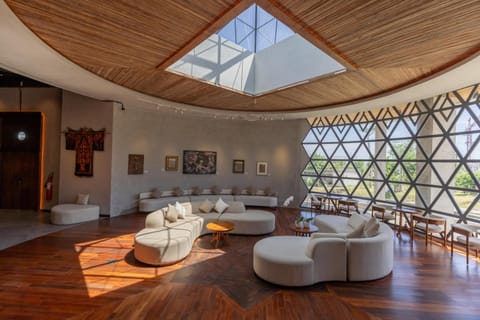 Nuanu Suites & Accommodations Hotel in Kediri