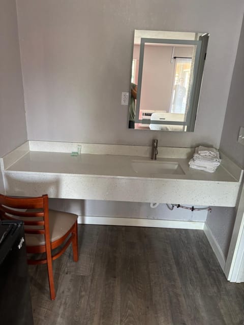 Mountain Inn Gatlinburg Inn in Gatlinburg