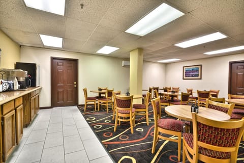 Katahdin Inn and Suites Hotel in Millinocket