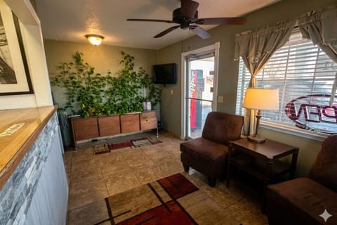 HiWay Inn Express Elk City Route 66 Hotel in Elk City