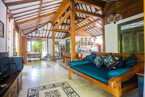 Lata Lama Lodge in Buleleng