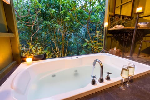 Open air bath