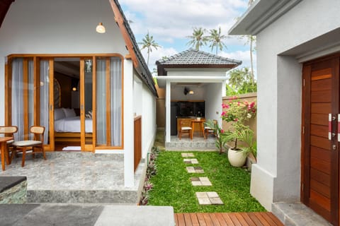 Merta Luwih Villa Hotel in Kediri