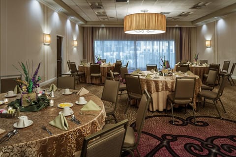 Holiday Inn New Orleans-Downtown Superdome By IHG Hotel in Warehouse District