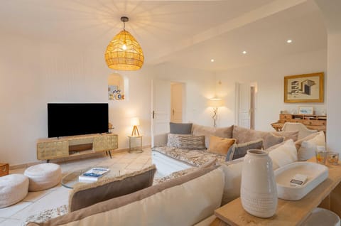 Separate living room