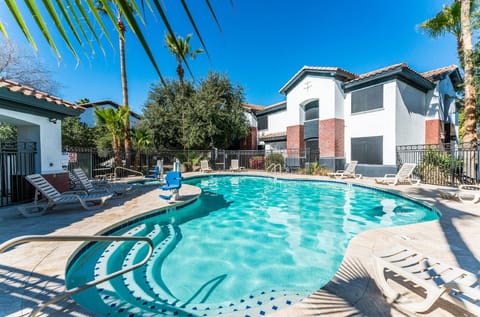 Metro Extended Stays - Chandler Hotel in Gilbert