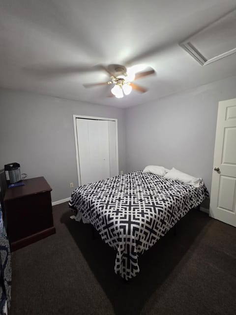 Grand Howell Inn Hotel in Michigan