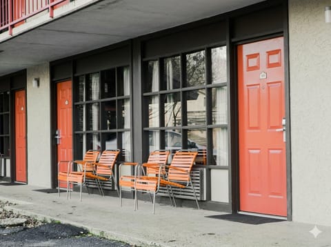 Mountain House Motor Inn Gatlinburg Motel in Gatlinburg