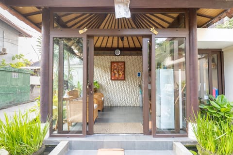 La Rose Villas and Suites Camp Canggu Hotel in North Kuta