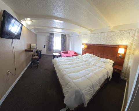 Exceed Inn Indianapolis Airport South Hotel in Perry Township