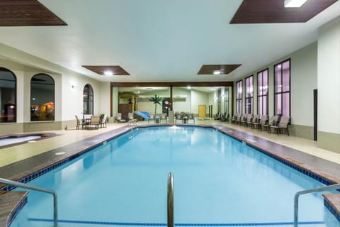 Wingate by Wyndham Wisconsin Dells Hotel in Lake Delton